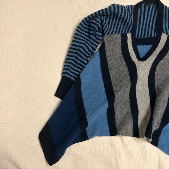 Women’s Size Small Blue and Black Sweater - Picture 2 of 5